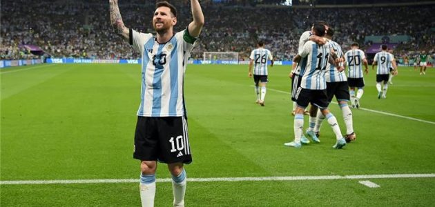 تقارير: سكالوني سيغير طريقة لعب الأرجنتين أمام هولندا في كأس العالم